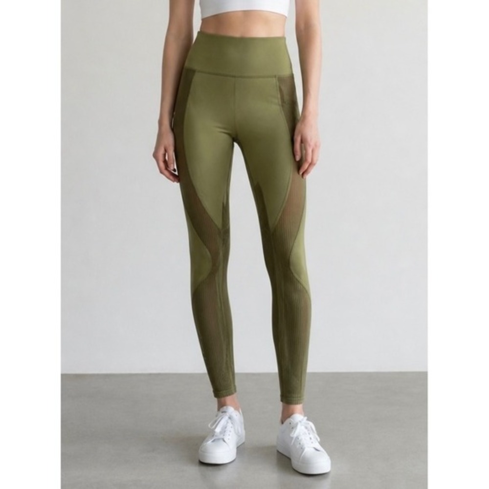 Fabletics NEW Motion365+ Contour High-Waisted Metallic Leggings Olive Green S‎
